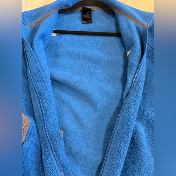 North Face Men's size small royal Blue & gray Fleece Jacket - Picture 7 of 9